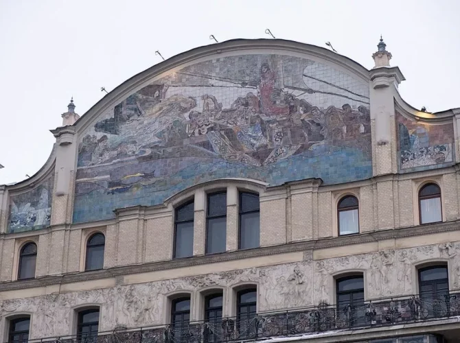 Шедевр эпохи модерна. Экскурсия в отель «Метрополь»