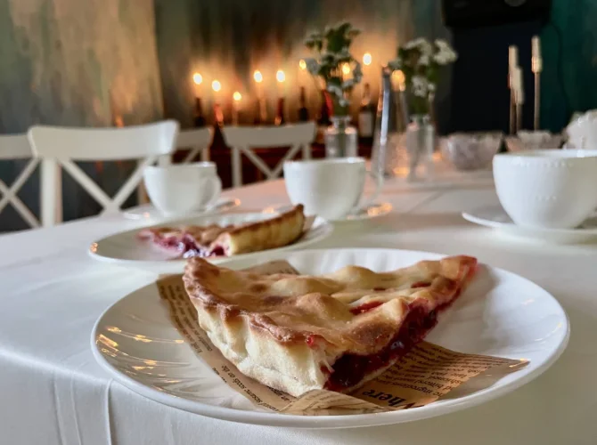 Семь сестер: архитектура и инженерия московских высоток. Лекция с бранчем в высотке на Красных воротах