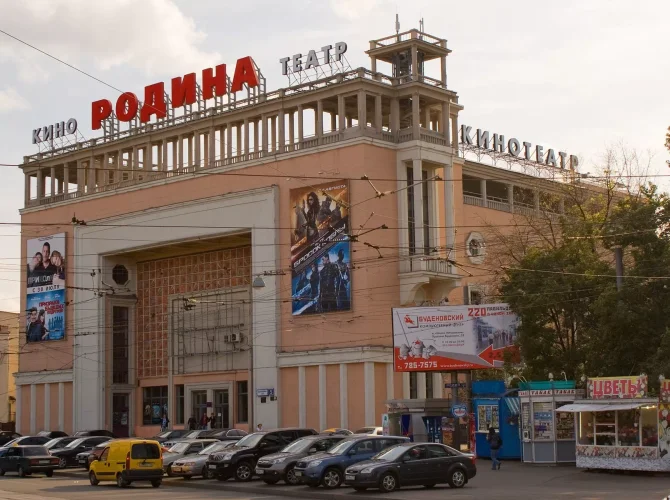 Кинотеатр эпохи «Родина». Экскурсия с подъемом на крышу