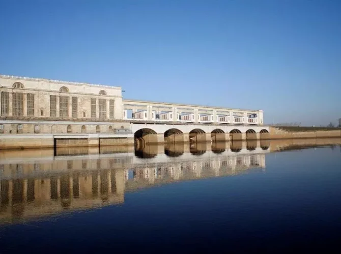 «Архитектура воды. История, инженерия и архитектура гидротехнических сооружений»