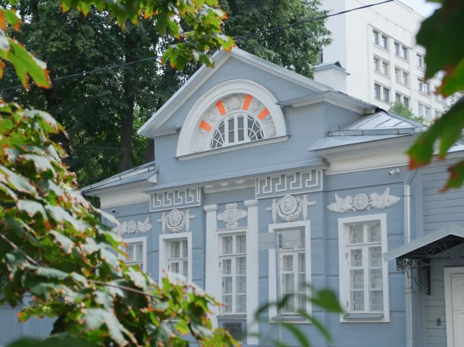 Любовь в деталях. Экскурсия в деревянный дом Палибина 